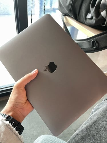 MacBook Pro M2 13inch