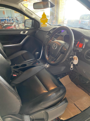 MAZDA BT-50 2012