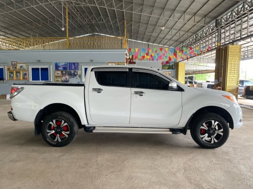 MAZDA BT-50 2012