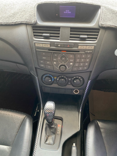 MAZDA BT-50 2012