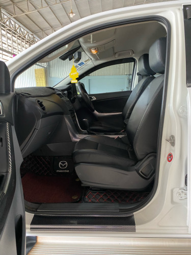 MAZDA BT-50 2012