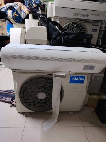 Mideab1.5hp inverter