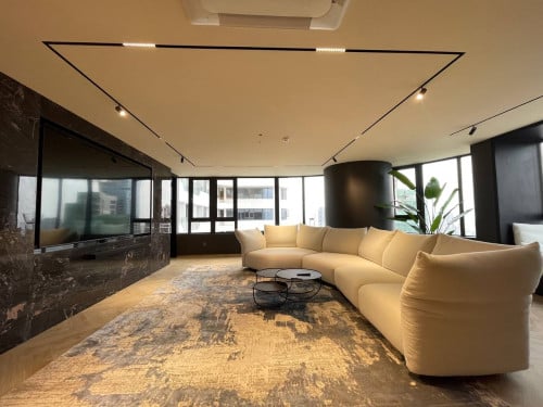 Modern Luxury Apartment for Rent in BKK1