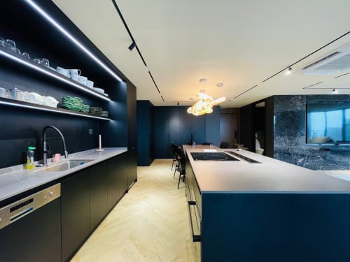 Modern Luxury Apartment for Rent in BKK1