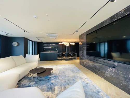 Modern Luxury Apartment for Rent in BKK1