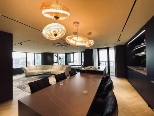 Modern Luxury Apartment for Rent in BKK1