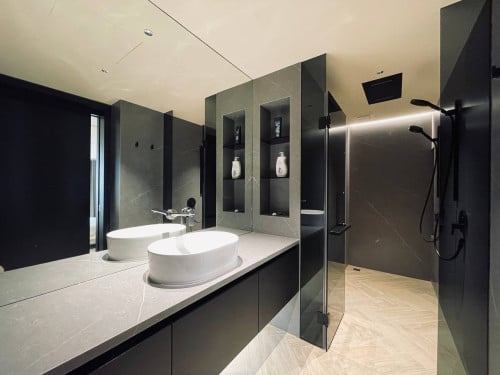 Modern Luxury Apartment for Rent in BKK1