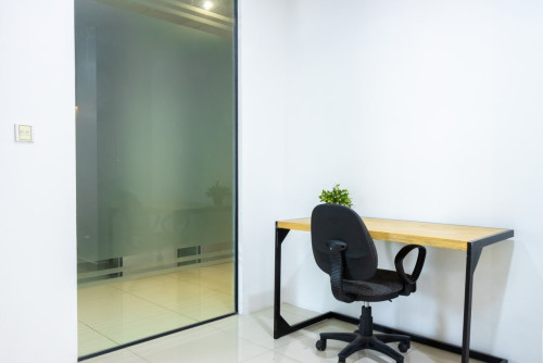 Office Space for rent at Toul Tumpoung   (OF-151) ការិយាល័យជួលនៅទូលទំពូង  ទំហំតូច