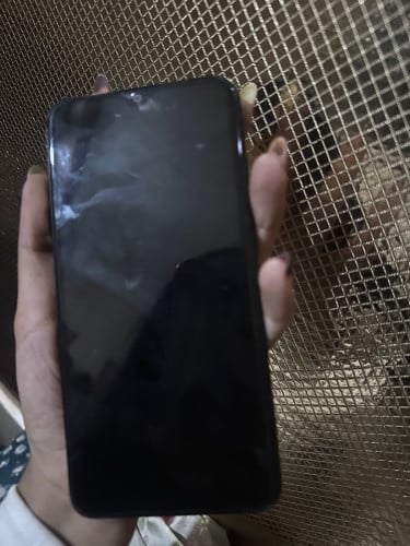 Phoneប្រេីខ្លួនឯងផ្ទាល់ មិនធ្លាប់ប្លាស់ប្តូរអ្វីទាំងអស់តម្លៃ60$