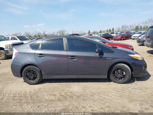 Prius 2013 options 2