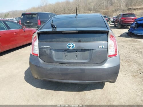 Prius 2013 options 2