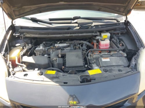 Prius 2013 options 2