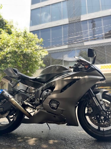 R6 2018