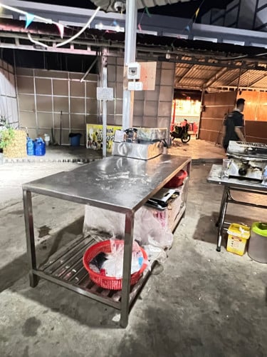 Restaurant stuff for sale in poipet, all kitchen accessories