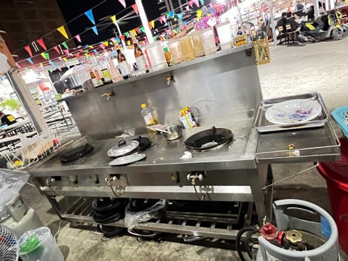 Restaurant stuff for sale in poipet, all kitchen accessories
