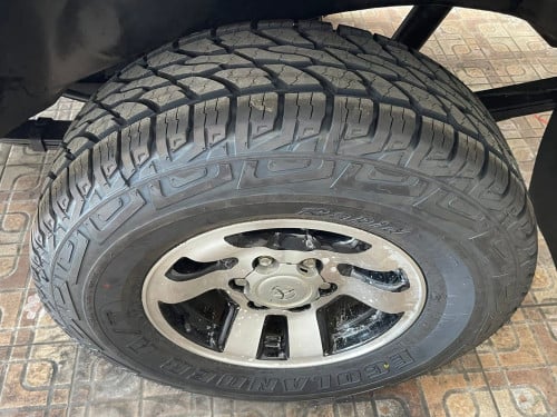 Tacoma ឆ្នាំ01 V4 ប៉ុង2 លេខដៃកាប់ពីតាស់