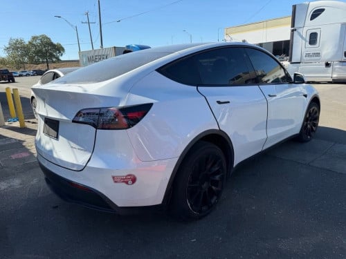 Tesla Model Y 2021 Dual Motor