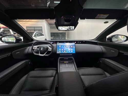 The Avita 12 has a pure electric range of 700km and is practically brand new with only 6000km