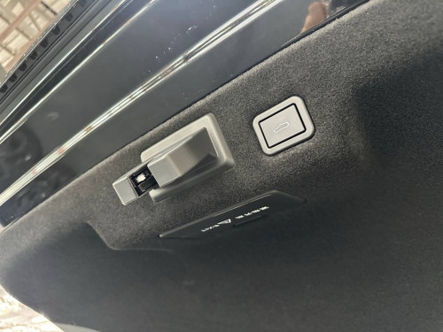 The Avita 12 has a pure electric range of 700km and is practically brand new with only 6000km