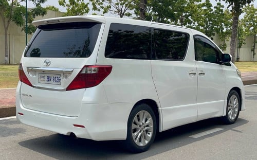 Toyota Alphard 2010 កៅអី VIP ម្ចាស់ដើមទី១
