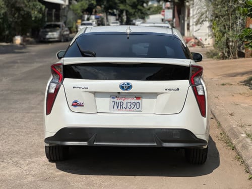 Toyota Prius 016 Turing option3 ឡានកាលី