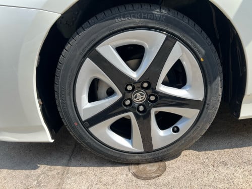 Toyota Prius 016 Turing option3 ឡានកាលី