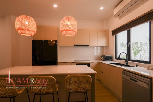 Triplex 4 Bedroom Renovated Apartment For Rent in Chakto Mukh