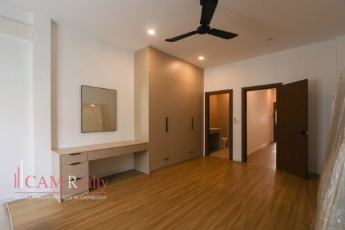 Triplex 4 Bedroom Renovated Apartment For Rent in Chakto Mukh