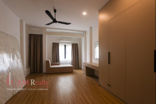 Triplex 4 Bedroom Renovated Apartment For Rent in Chakto Mukh