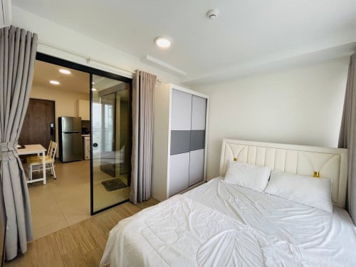 Urgent Sale | 1bedroom Unit at Urban Village Phase 2