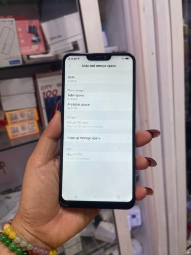 Vivo Y84/64GB/ram4សុីននៅស្អាត