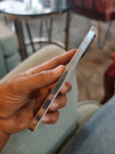 Xiaomi 13 12g/256g_CH(វៃដូរបាន)👉$215