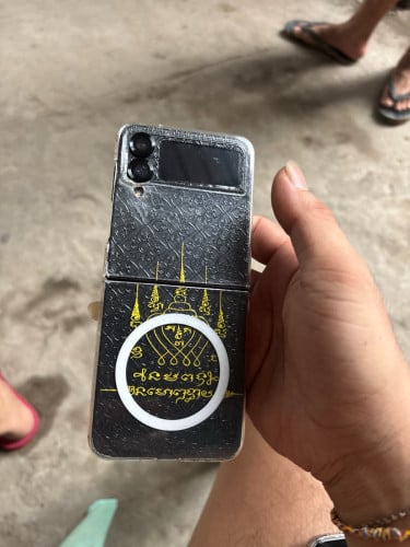 Zflip4 512G ស្អាតទាំងក្នុងនិងក្រៅ គ្មានបញ្ហា