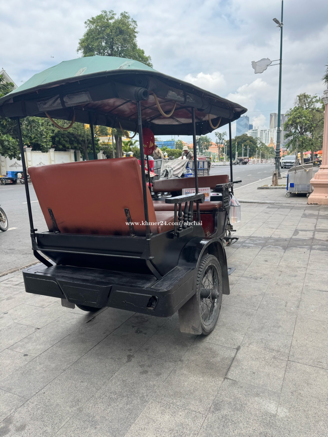 លក់បន្ទាន់កង់បីខ្មែរ