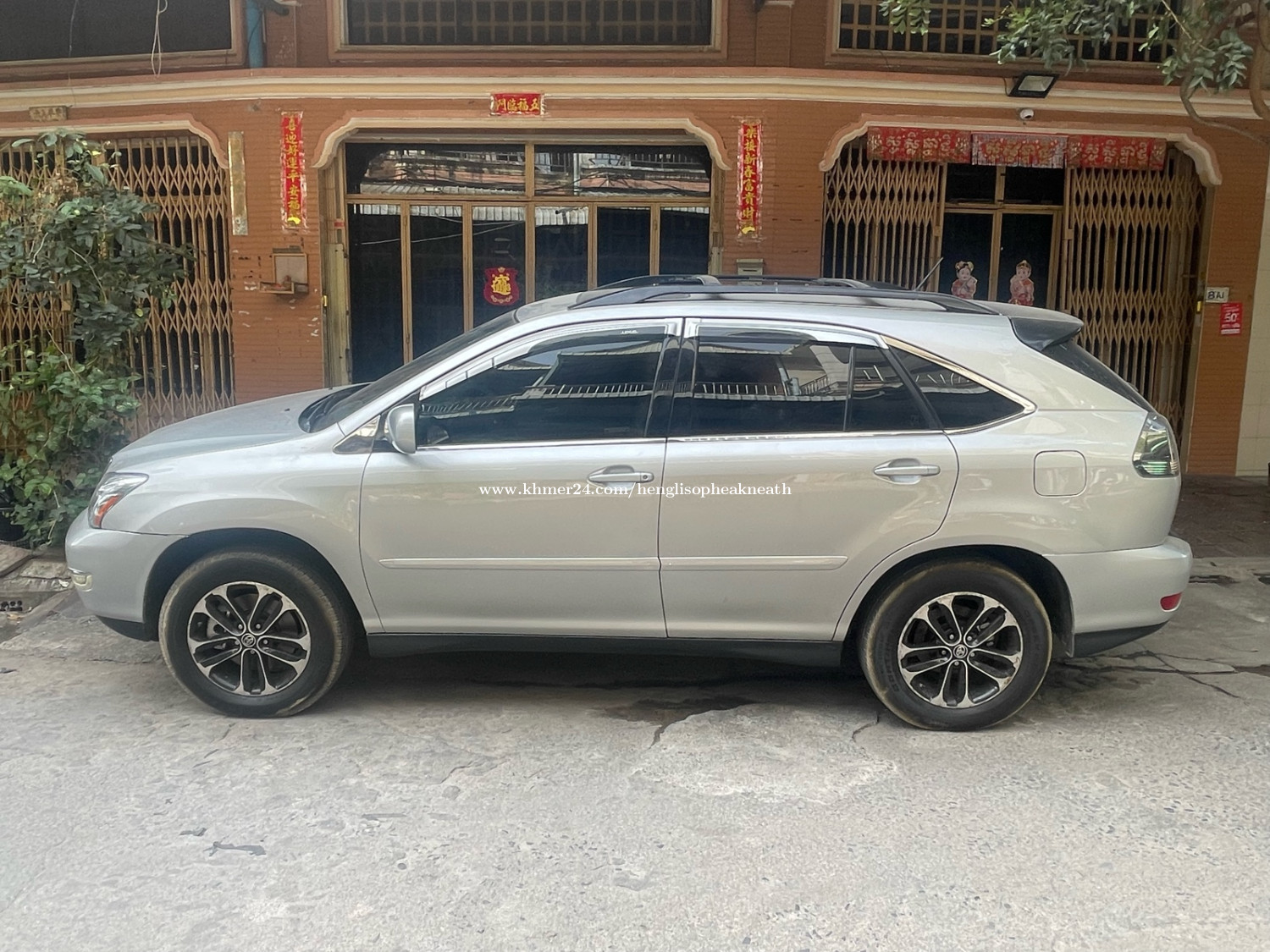 Lexus Rx330 2004 Pong1 Silver #2AP price $14900.00 in Stueng Mean chey ...