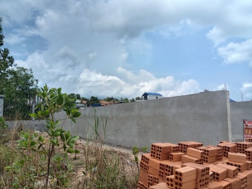 ដីលក់ចុះតម្លៃ 19000$ សល់តែ 35123$