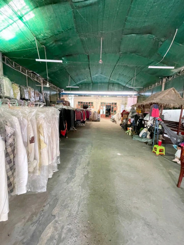 ផ្ទះអាជីវកម្មលើផ្លូវធំប្លុកផ្សារតាំងកសាង_លក់បន្ទាន់