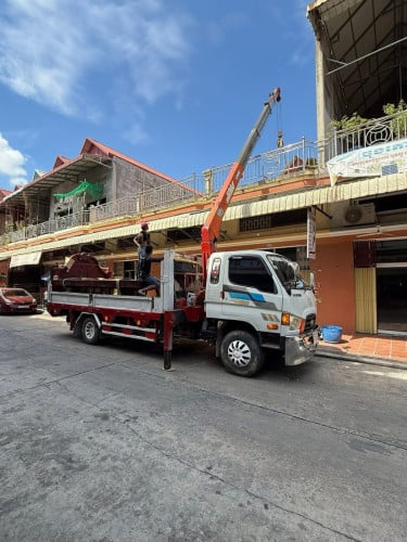 ឡានស្ទូច​ជួល​