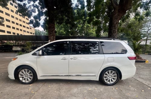 ឡានជិះផ្ទាល់ខ្លួន​ លក្ខណ:គ្រួសារ​