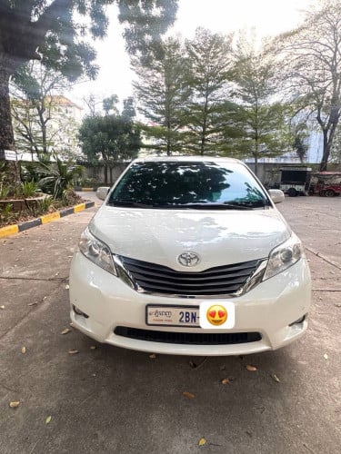 ឡានជិះផ្ទាល់ខ្លួន​ លក្ខណ:គ្រួសារ​