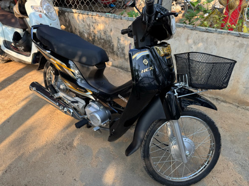 លក់ប្រញាប់លុយសានុំស៊ីន26ស្កុតមួយជុំវៃដូរបាន
