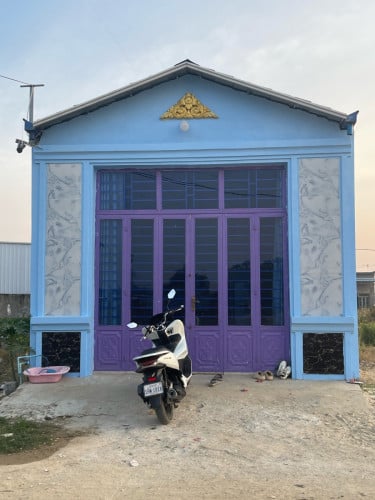ផ្ទះលក់ មានទំហំ 5គុណ 15.5ម៉ែត