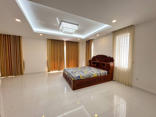វីឡាភ្លោះសម្រាប់ជួលនៅបុរីវិមានភ្នំពេញ598
