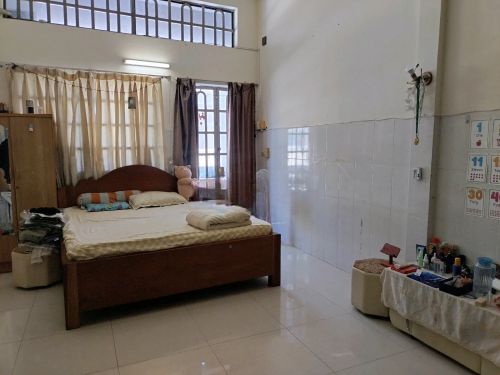 ផ្ទះជួល អាជីវកម្មមុខផ្សារចាក់អង្រែក្រោម ផ្លូវ60ម មានសំភារះមាសិត