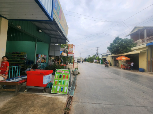 ផ្ទះអាជីវកម្ម អាចបើករកស៊ីបាន លើផ្លូវរដ្ជ8ម៉ែត្រ សង្កាត់ព្រៃវែង ខណ្ឌដង្កោរ តម្លៃ 280$