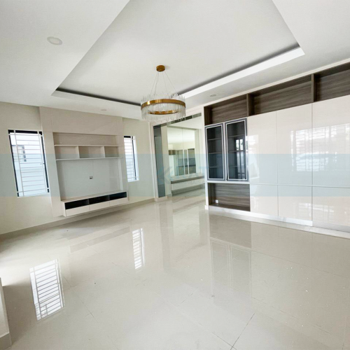 វីឡាភ្លោះ A សម្រាប់ជួល ឫលក់ / Twin A For Rent Or Sale