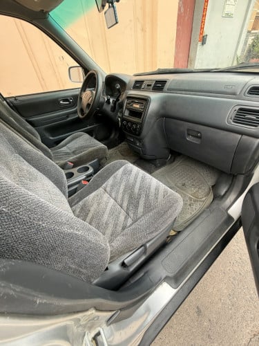 ដាក់លក់Honda CRVឆ្នាំ(2000)មានABSមានប៉ុងក្រោយធានាឡានថ្មីជូនបងប្អូន