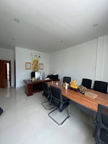 សម្ភារៈ Office នៅថ្មី98%