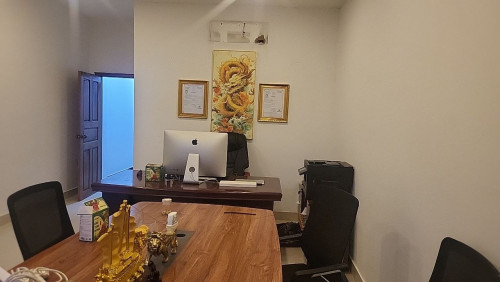 សម្ភារៈ Office នៅថ្មី98%