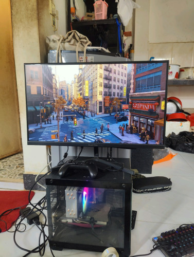 លក់ធុង pc rtx 2060 6gb បើយកទាំង monitor 280$